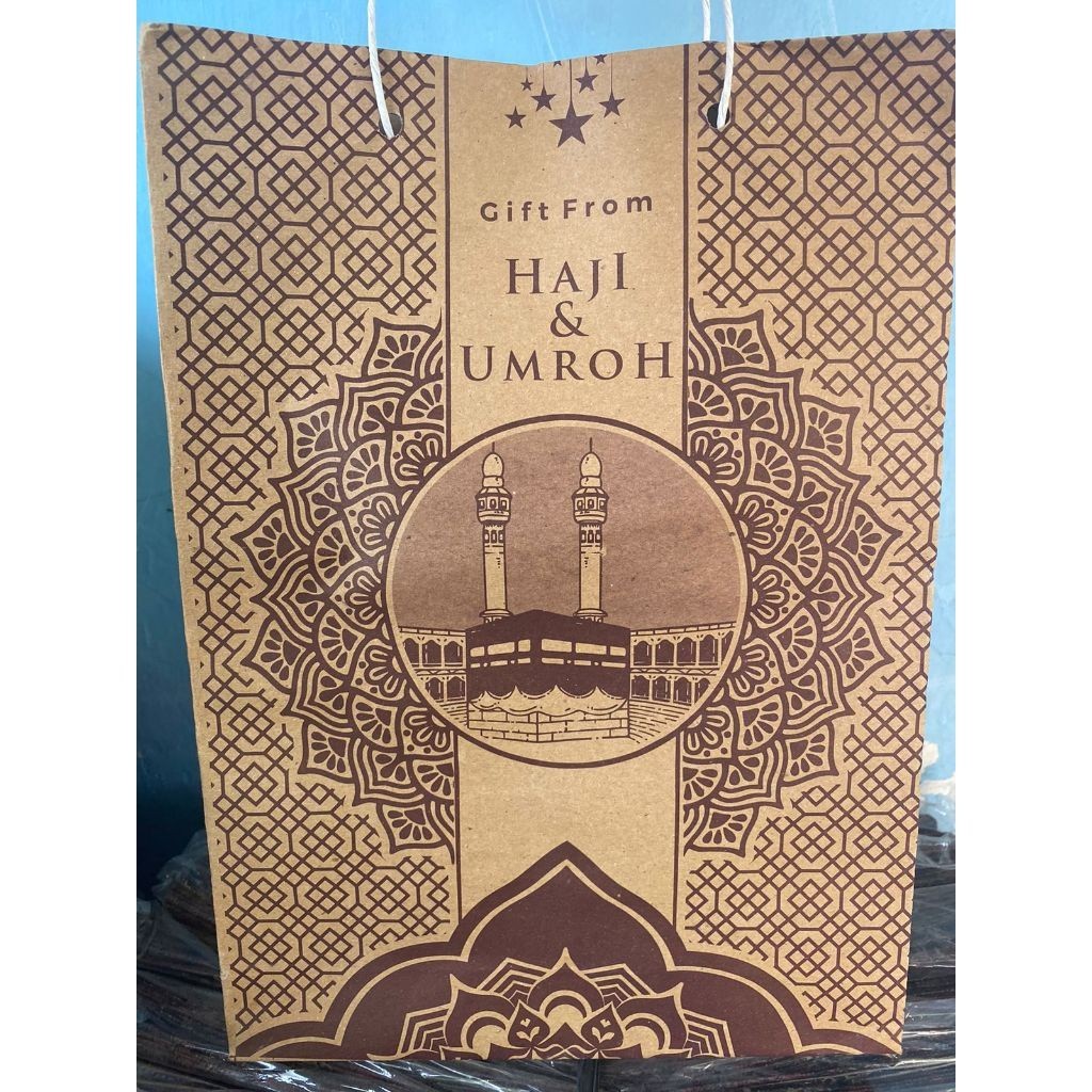 

PAPERBAG HAJI DAN UMROH - PAPER BAG MOTIF HAJI - TAS KERTAS MOTIF UMROH - PAPER BAG SOUVENIR