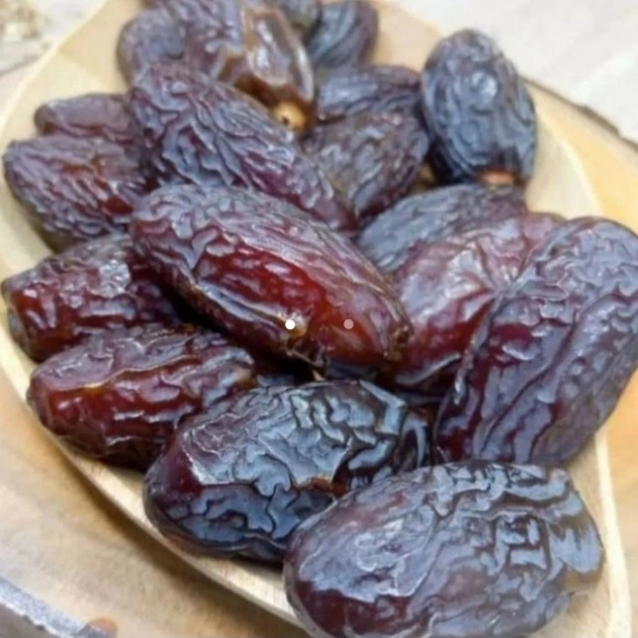 

KURMA MEDJOL JUMBO ASLI PALESTINE 250gram