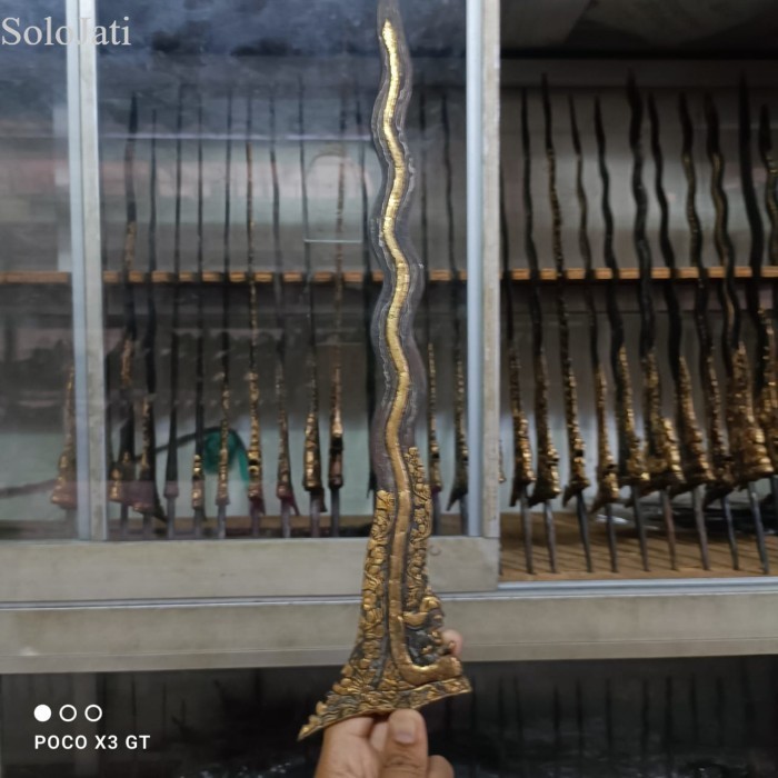 

keris sabuk inten Nyai Roro Kidul kinatah mas ori bk megantara sengkel antik