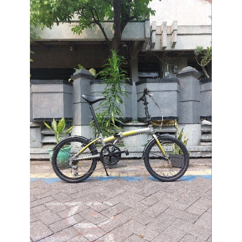 Sepeda Lipat Polygon Urbano Revive 20 inch