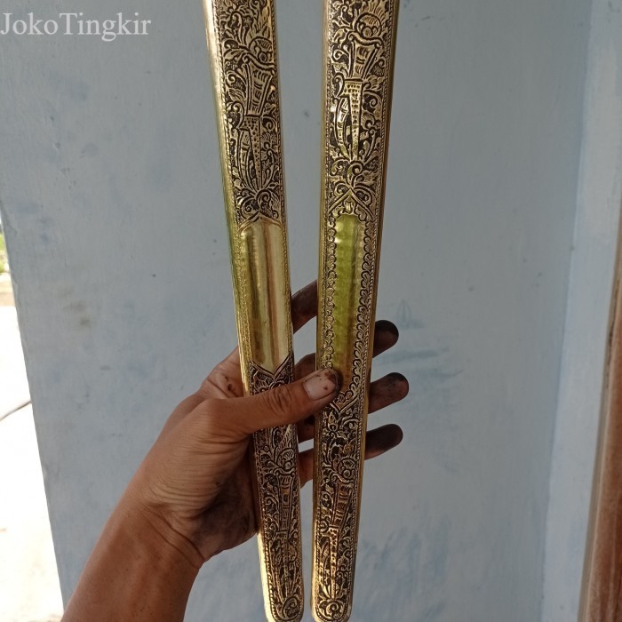 

pendok cirebon tebal 0.3mm tatahan antik