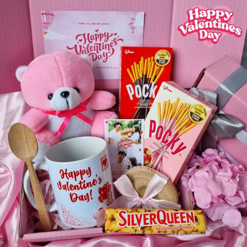 

kado valentine anniversary ulang tahun suami pacar istri pasangan murah / Hampers Coklat Valentine / Kado Cewek Romantis / Valentine Gifbox Boneka Beruang ( ERLIN )