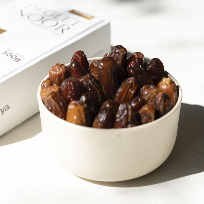 

Kurma Madu Tunisia 1 Kg - Deglet Noor Tanpa Tangkai - Safiya Premium