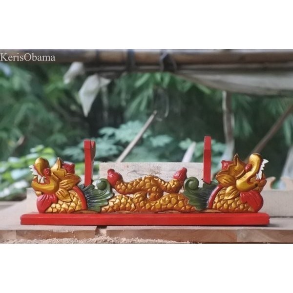 

jagrak rak pedang golok keris pancing ukir naga kyu keras akasia maoni termurah