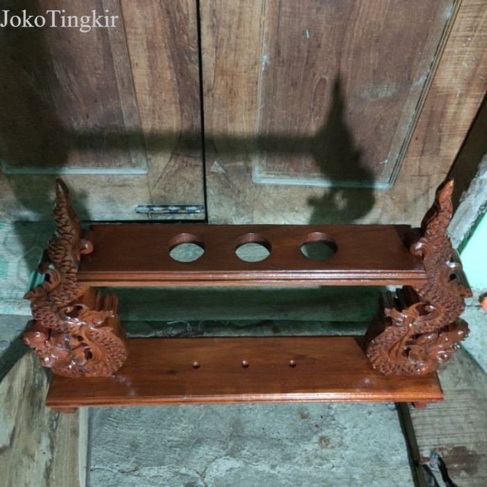 

Jagrak Tombak Atau Keris Isi 3 Ukiran Naga Kayu Jati murah