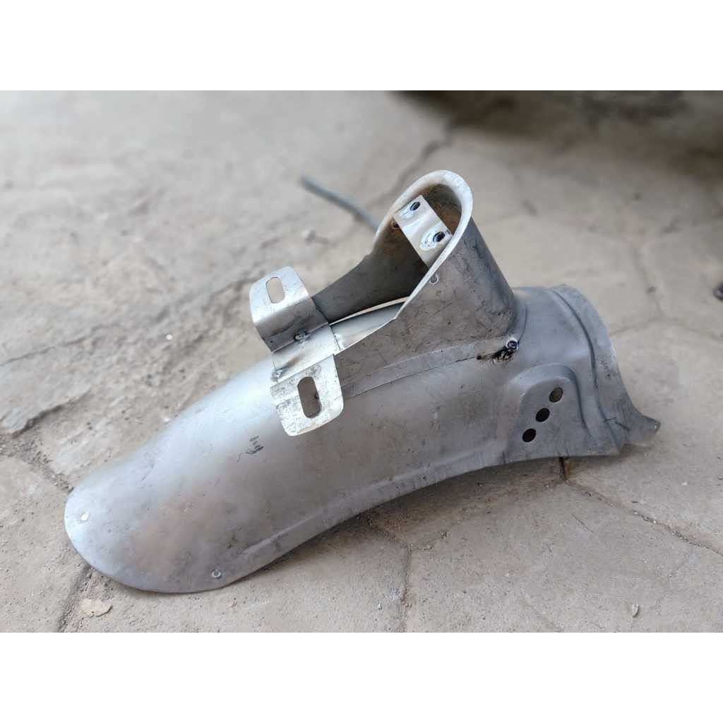 Spakbor buntut belakang c70 spakbor belakang c70 besi buntut c70 mentah