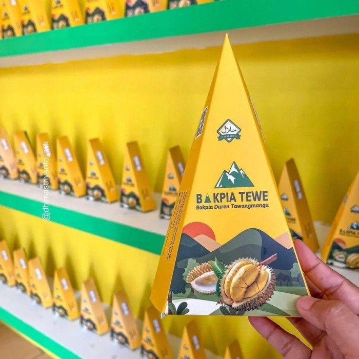 

Bakpia Tewe Oleh Oleh Khas Tawangmangu Rasa Durian