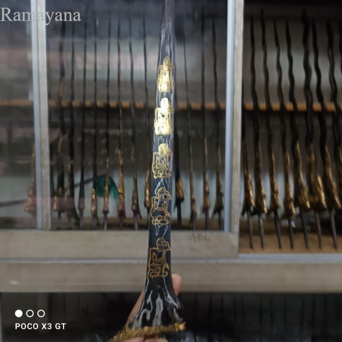 

keris sempaner sepuh pandawa 5 kinatah mas sepuh pakubuwono ke 12 bk m Antik