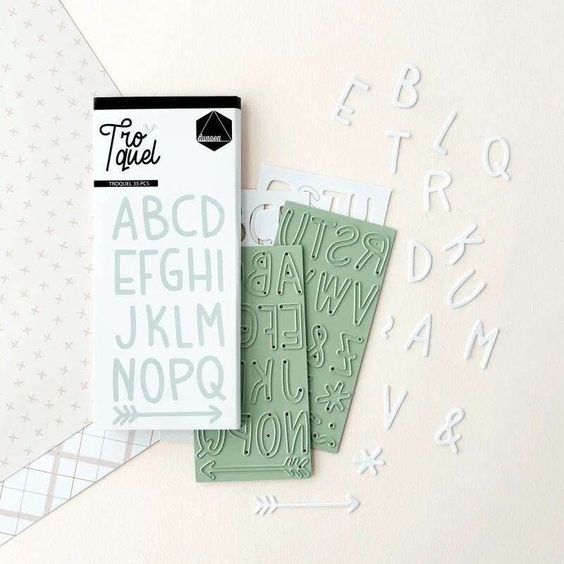 

New 2024 Spanish Metal Cutting Dies for DIY Scrapbooking Album Paper Cards Decorative Crafts Embossing Die Cuts