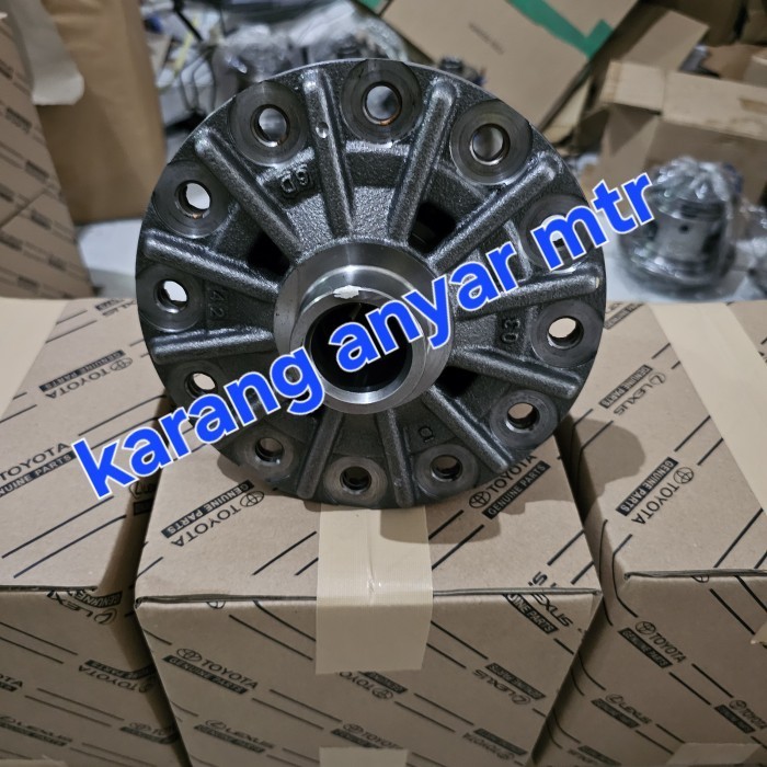 case diff assy/tengkorak gardan hilux revo hybrid original 41303-0k010