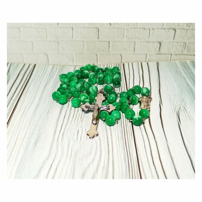 Kalung Rosario batu Giok asli.