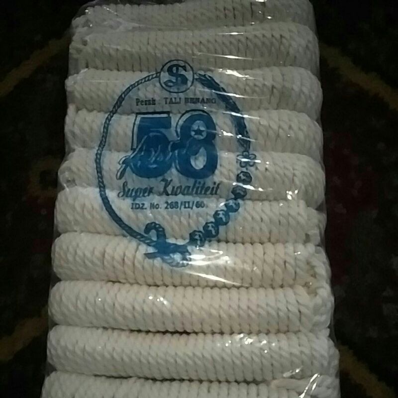 

Tali pramuka 10m# 1pak ( isi 10 tali serat)
