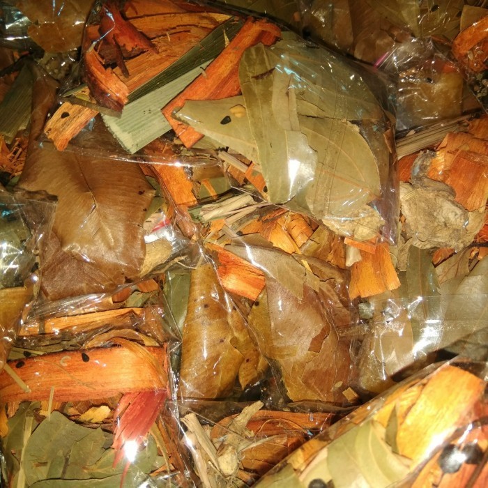 

WEDANG UWUH KOMPLIT ASLI JOGJA