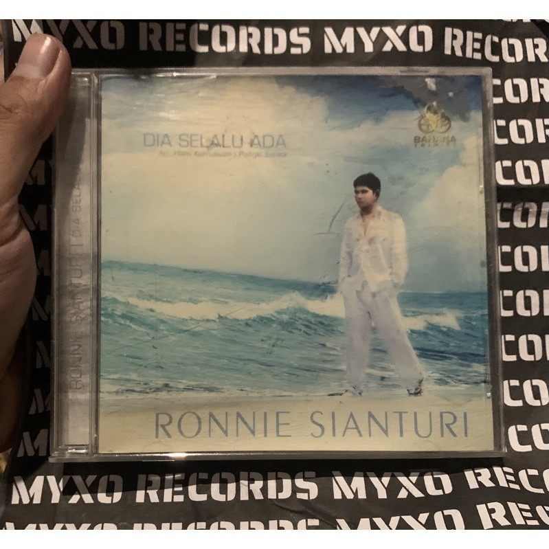 CD ORIGINAL RONNIE SIANTURI DIA SELALU ADA LAGU ROHANI TRIO LIBELS