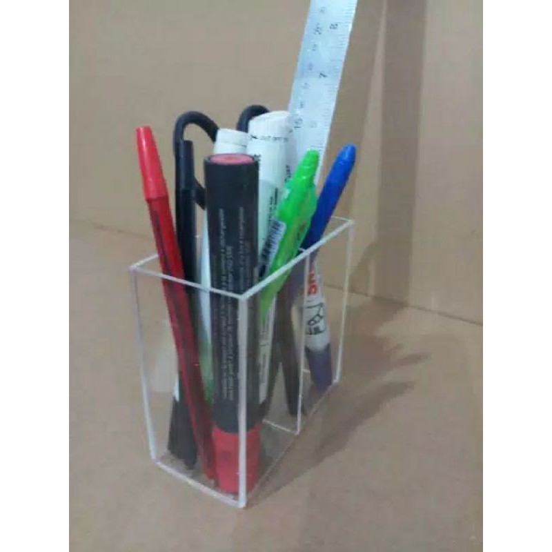 

Tempat Pulpen Pensil Akrilik / Pen Holder