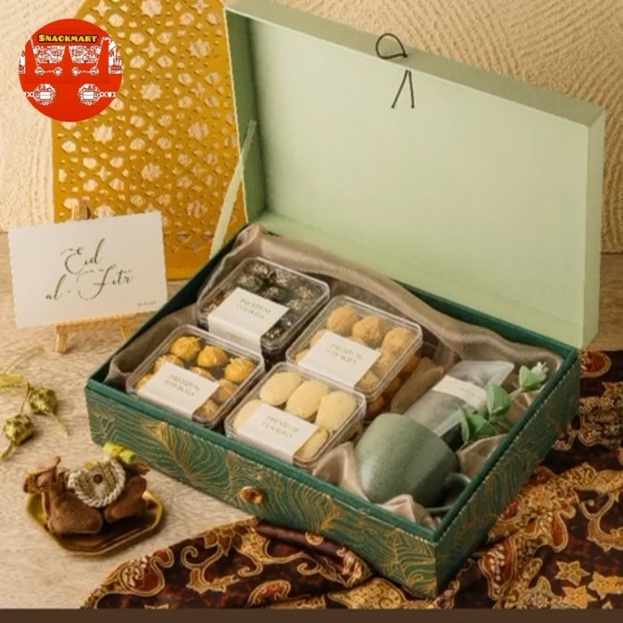 

Parcel Ramadan Hampers Lebaran Premium Kue Kering Premium Gelas