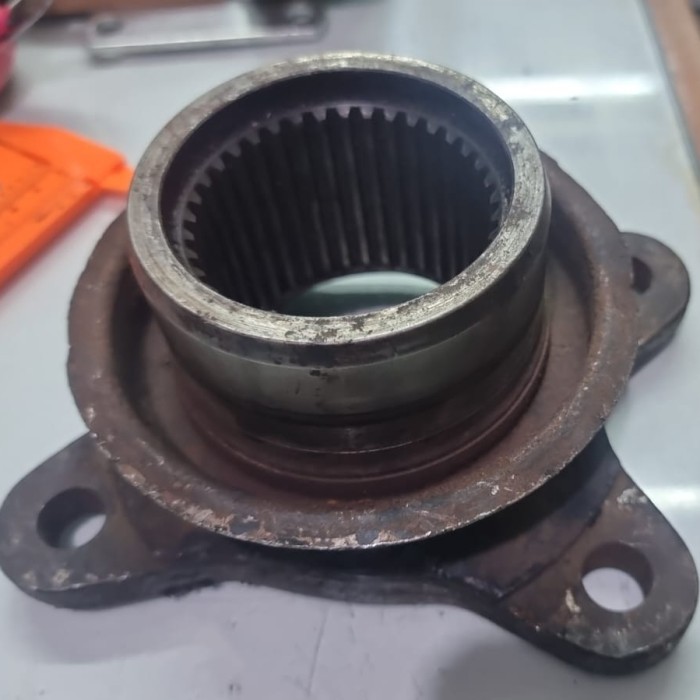 FLANGE ISUZU GIGA / YORK GARDAN ISUZU GIGA 240 berkualitas