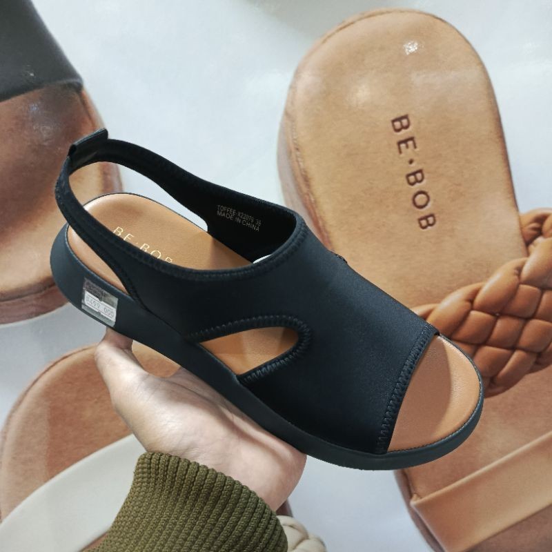 NEW SANDAL WANITA TALI RINGAN DAN SOFT INSOL PRODUK KEKINIAN CASUAL BRAND BE. BOB STOCK TERBATAS
