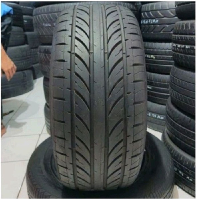 Ban Mobil Second Merek Bridgestone Ukuran 235 45 R18 Copotan Tubles