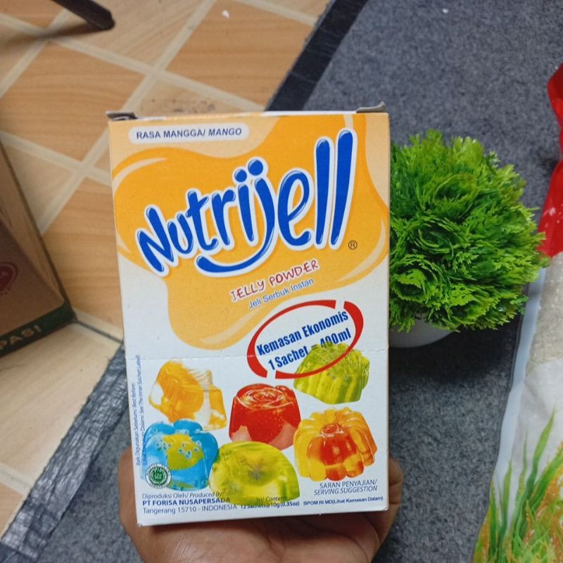 

NUTRI JELL ANEKA RASA karton (toko dina)