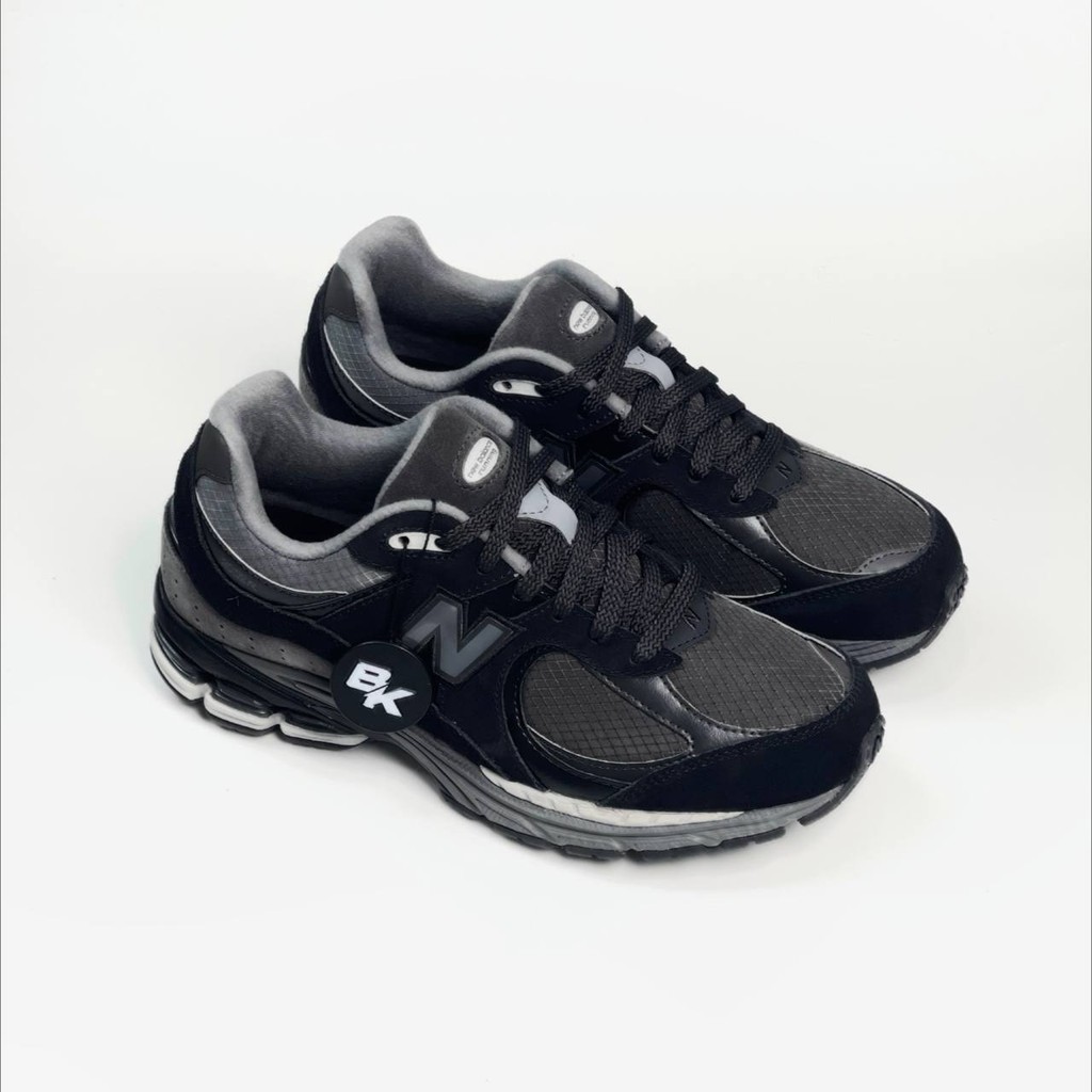 NEW BALANCE 2002R BLACK GREY