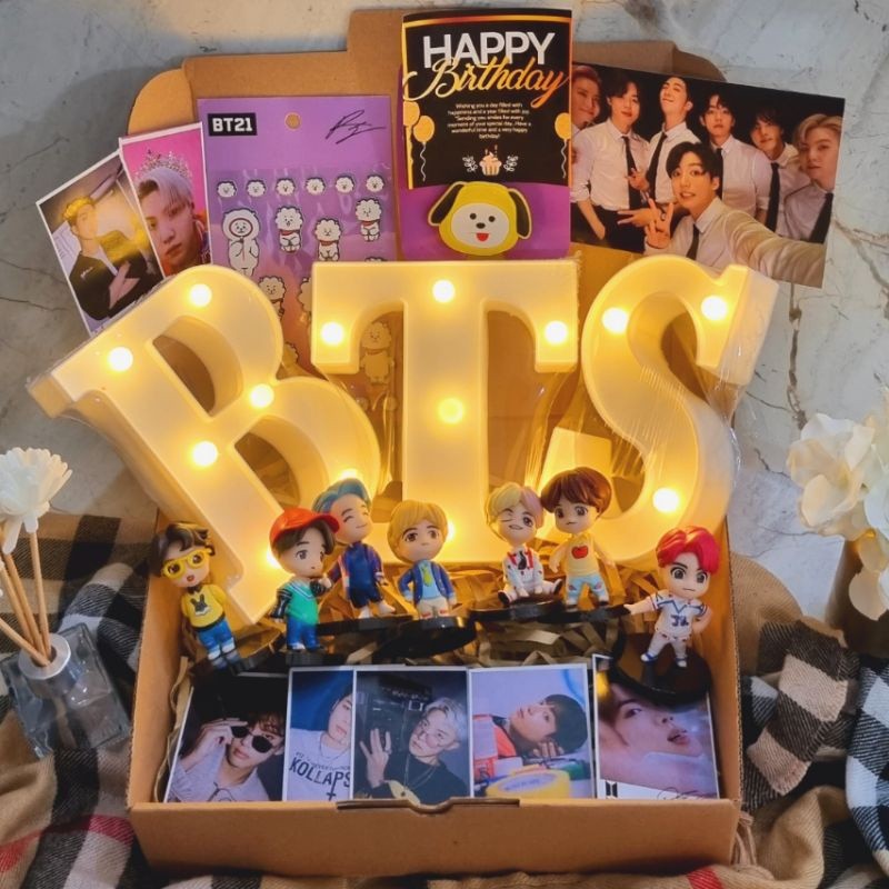 kado valentine anniversary ulang tahun suami pacar istri pasangan murah / Hampers Lampu BTS / Fankit
