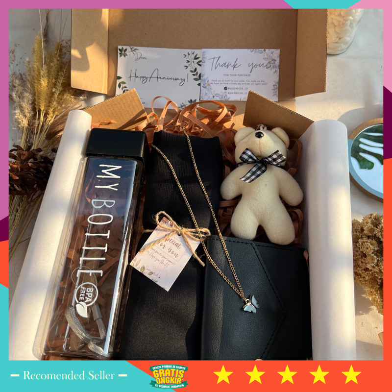 

Termurah Kado Cantik Unik Hampers Keren / 7.7 Sale | Giftbox Black Wallet Series | Kado Ultah | Hampers Lebaran | hampers Idul fitri