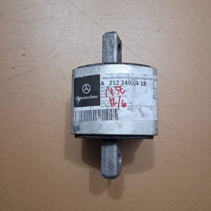 Mounting transmisi Mercy W203 W204 W211 W220 W221 original bintang PART BARU