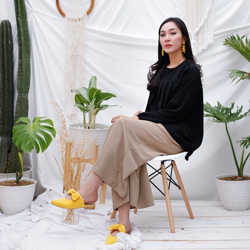 BLOUSE AYRA TOP HITAM ATASAN WANITA - Blouse Wanita Lengan Panjang Korean Style Kekinian Blus Atasan