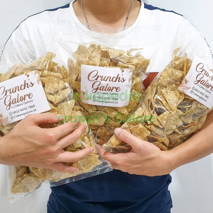 

Promo Keripik Bawang - Kue Bawang Medan - 500 gr