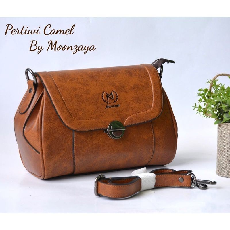 TAS PERTIWI MOONZAYA