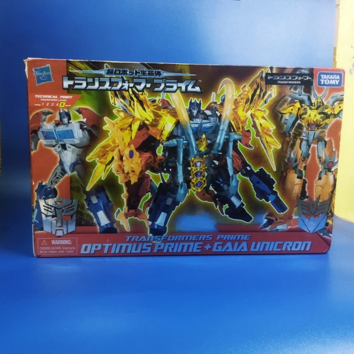 Transformers Prime : Optimus Prime + Gaia Unicorn set 2nd Takara Tomy