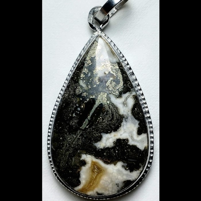 Liontin Batu Akik Natural Motif Gambar Logam Biji Besi Perak Antik 1