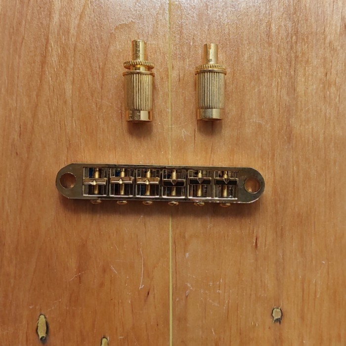 Bridge Gitar Elektrik Bagian Atas Import / Bridge gitar bagian atas Gibson