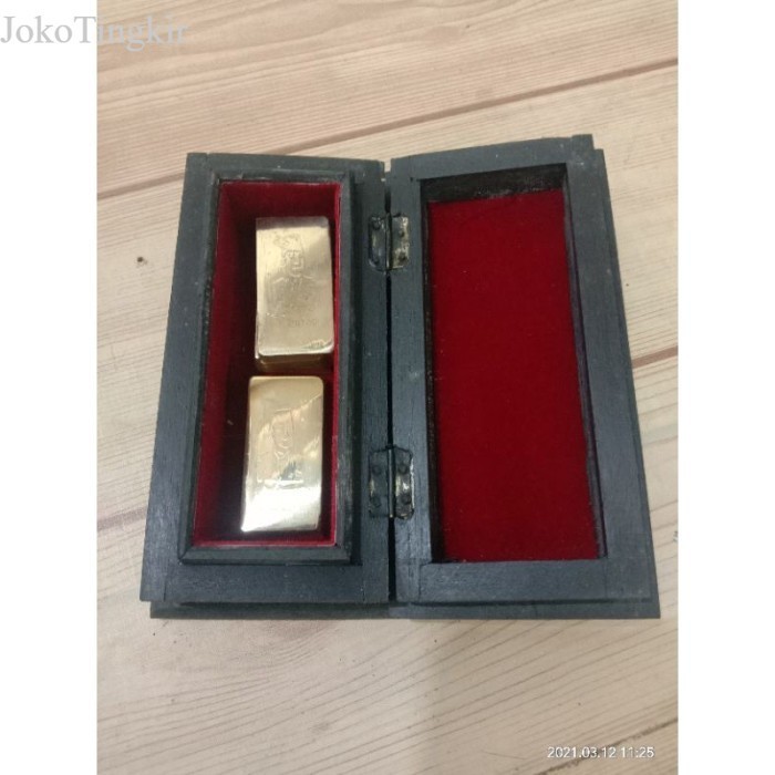 

sepaket lantakan kuningan sari isi 6pc dan kotak kayu ukir murah