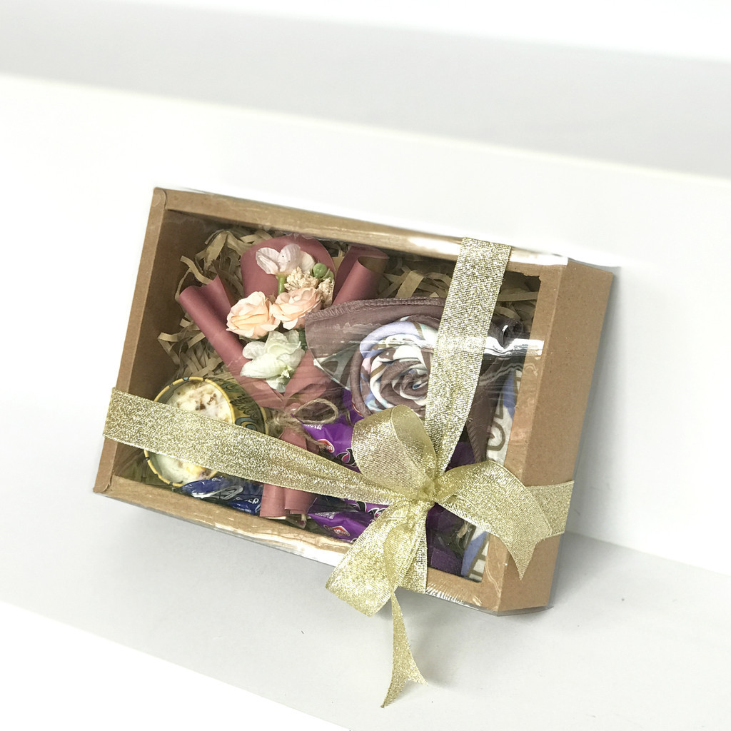 

Hampers Lebaran Idul Fitri Premium Parsel Eid Mubarak Gift Set Box Jasmin