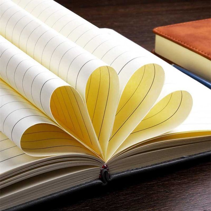 

Buku Catatan Jurnal Binder Notebook Cover Kulit A5 - Hitam