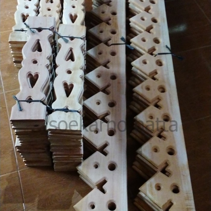 Lisplang dan pagar Kayu SH4321