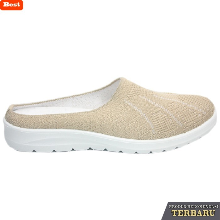 sandal wanita trend sekarang Dr. Kevin Sepatu Sandal Wanita Women Sneakers Slip On Flyknit 579-001 -