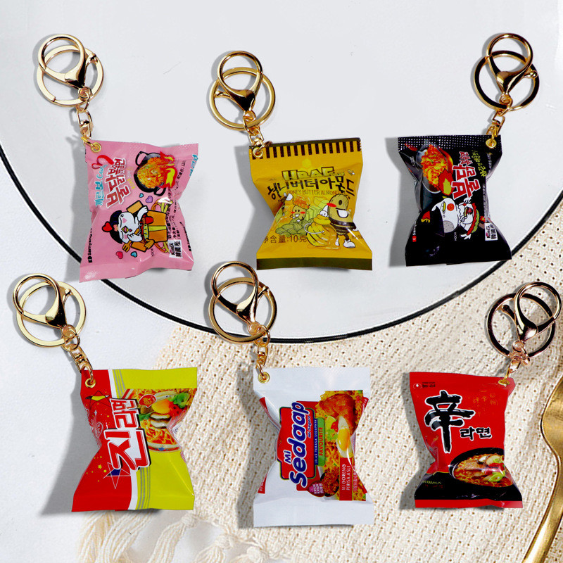 

Simulation Instant Noodles Keychain On The Phone Mini Snacks Pendant Bag Pendant Car Key Ring Gifts For The New Year