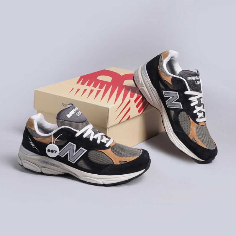 promo diskon 70% New Balance 990 V3 Black Tan