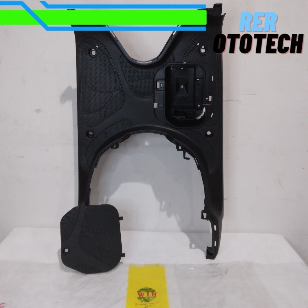 Pijakan Kaki + Tutup Aki Scoopy 110 FI 2013 2014 2015 | footrest atas WIN | bordes pijakan motor inj