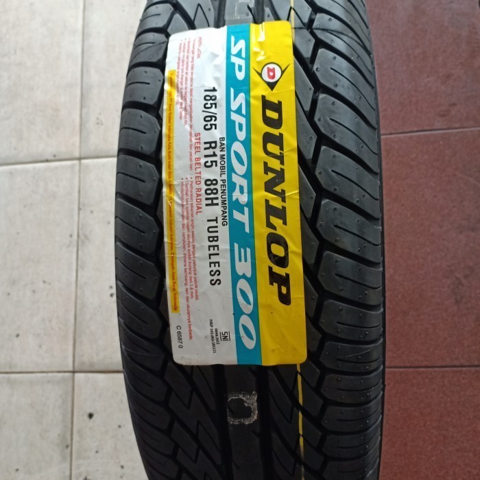 Ban Mobil Dunlop 185/65 R15 SP300 Ban Mobilio