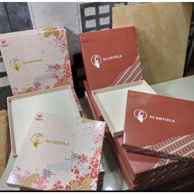 

box hijab 20x20x2 custom / hardbox custom