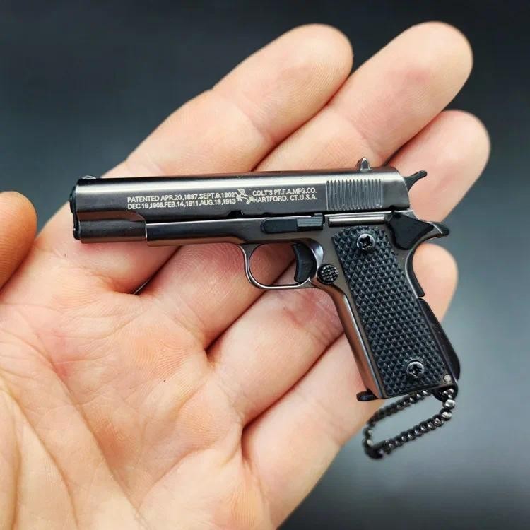 1:3 Alloy M1911 Pistol Model Miniature Detachable Toy Gun Keychain Backpack Pendant Decoration Gift 