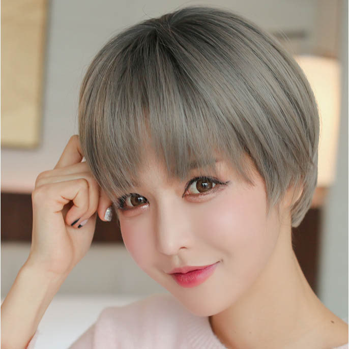 2025 Wig wanita rambut pendek bobo kepala nenek abu-abu berbulu realistis wig pendek manis kepribadi