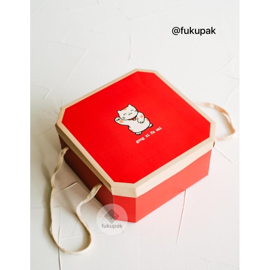 

Box CNY 25x25, Kotak Jinjing Imlek dus hamper cake pudding pastry roti - 25x25x5 No Tali LR