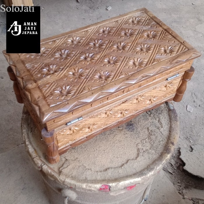 

Kotak tissue kayu jati ukir - T lubang warna murah