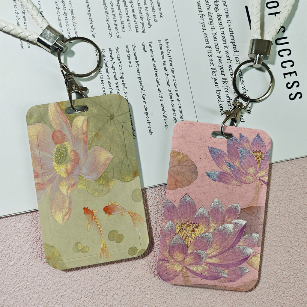 

ID Card Holder Motif Kawall Tempat Kartu Photocard Photo Card Tali Lanyard Kelas Atas Mendukung Diskon Untuk Grosir Kustomisasi Hadiah Dan Merchandise Serta Pelindung Kartu Selebriti Segar Bunga Lili Air Koi Gaya Kuno
