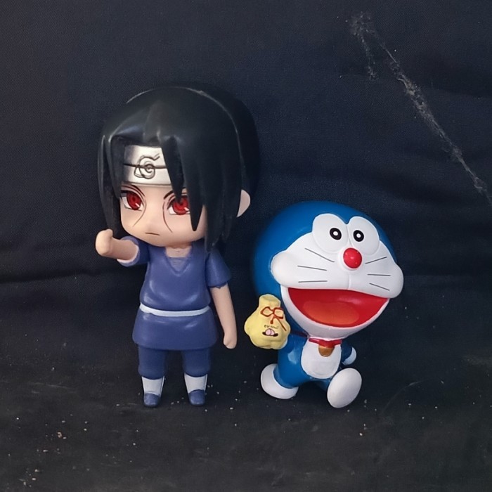 Figure Itachi dan Doraemon Chibi Set